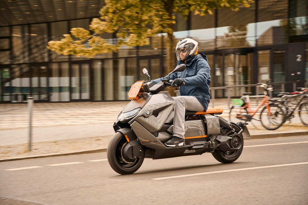 BMW CE 04.