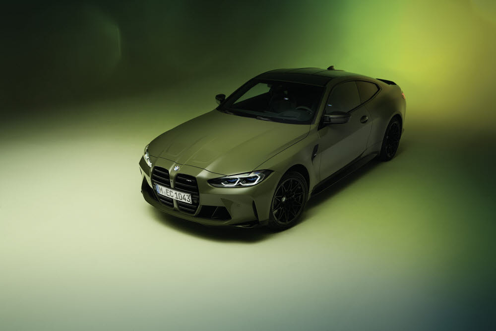 BMW 뉴 M4 쿠페 컴페티션 M xDrive 퍼스트 에디션.