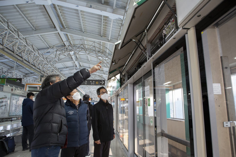 철도연 '승강장 안전문 호환 제어시스템' 부산 대저역서 시범 운영