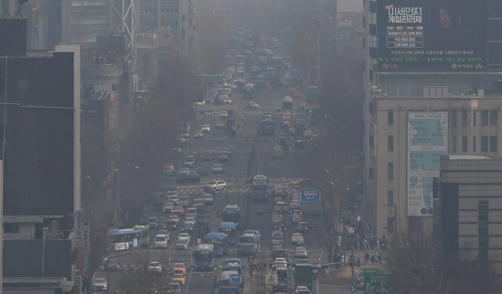 회색도시로 변한 도심