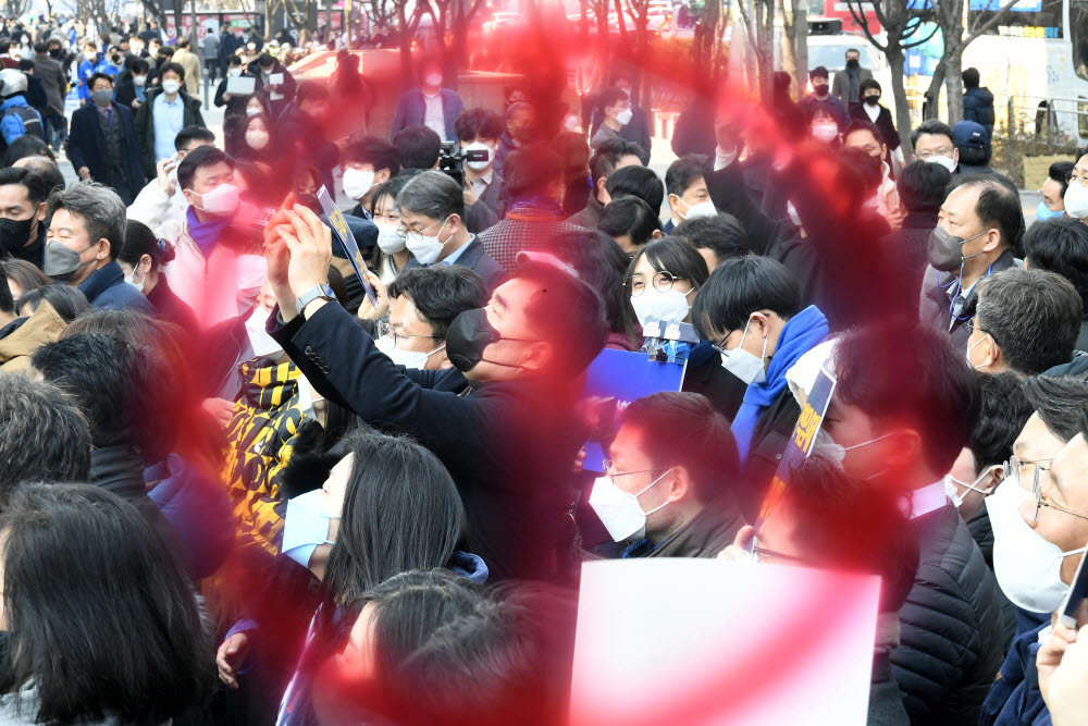 선택의 시간...'유권자들의 선택은'