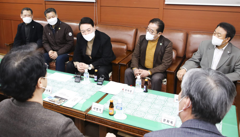 남대문 시장 방문한 윤석열 대통령 당선인