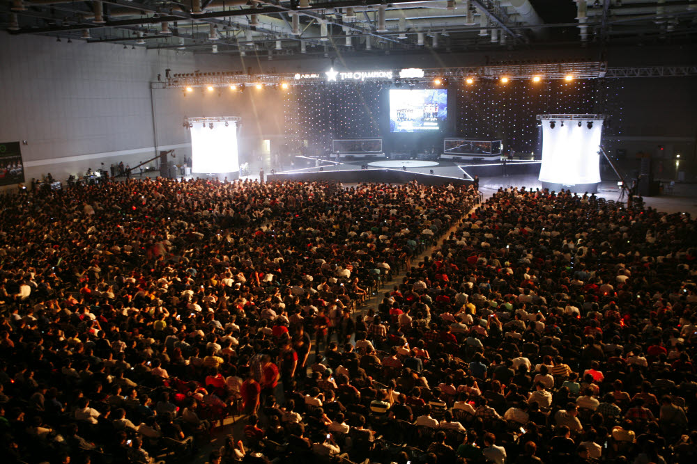 2012년 LCK 첫 결승전이 열렸던 KINTEX 현장.