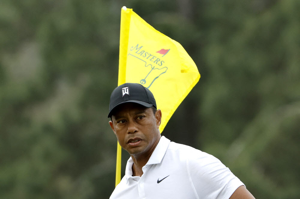 Golf - The Masters - Augusta National Golf Club - Augusta, Georgia, U.S. - April 6, 2022 Tiger Woods of the U.S. on the 18th during a practice round REUTERS/Jonathan Ernst