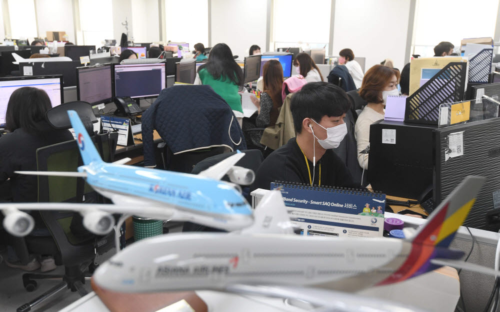 국제선 주간 100회씩 증편, 격리면제에 여행업계 훈풍 분다