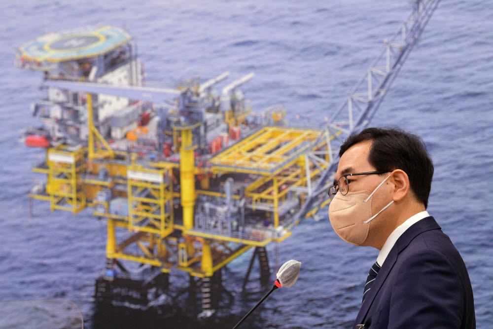 이창양 산업통상자원부 장관 후보자가 모두발언을 하고 있다.