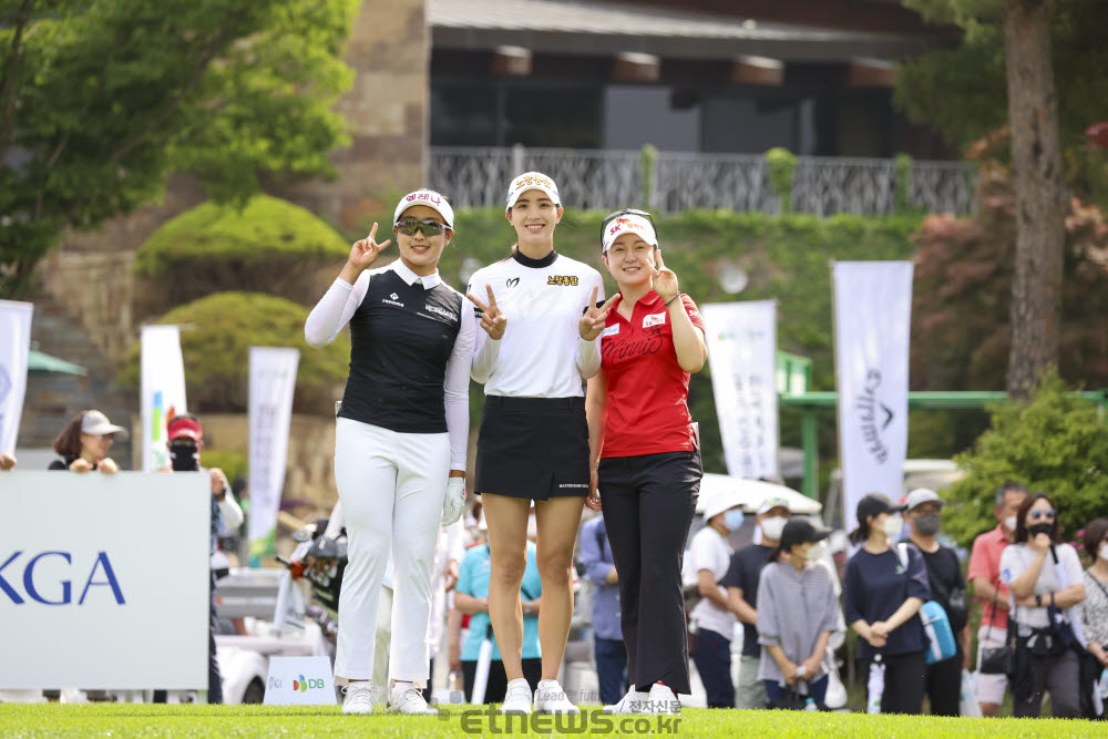 [포토]김민주-강지선-이승연, 멋진 골프장이에요