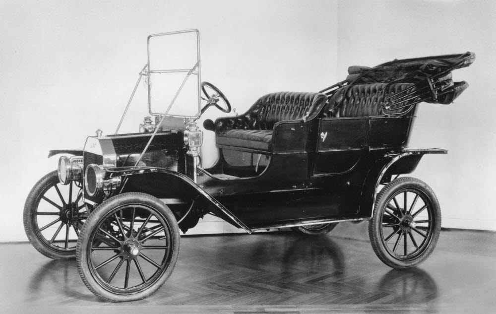 1908년 출시된 모델T < 출처:포드>
