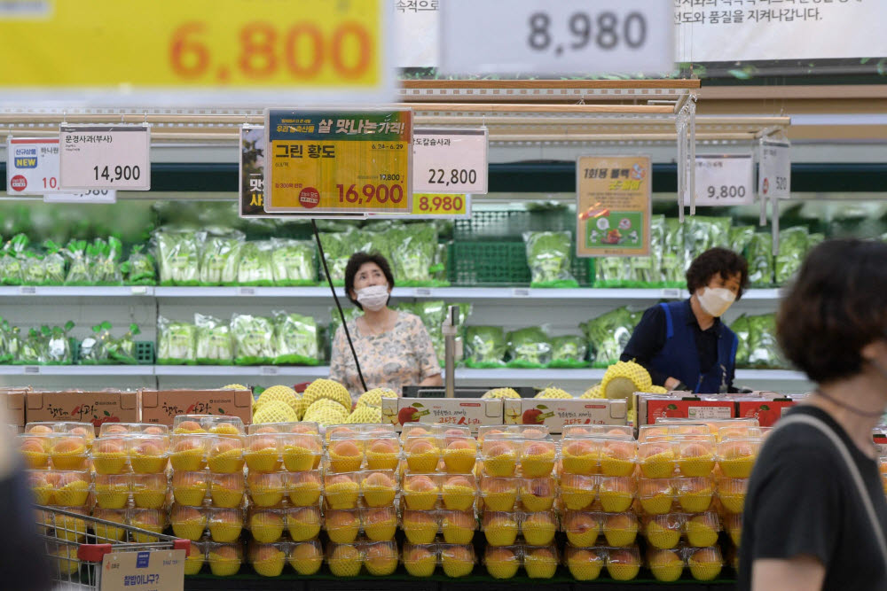 치솟는 물가...취약계층 중심으로 경제 위기 경고등