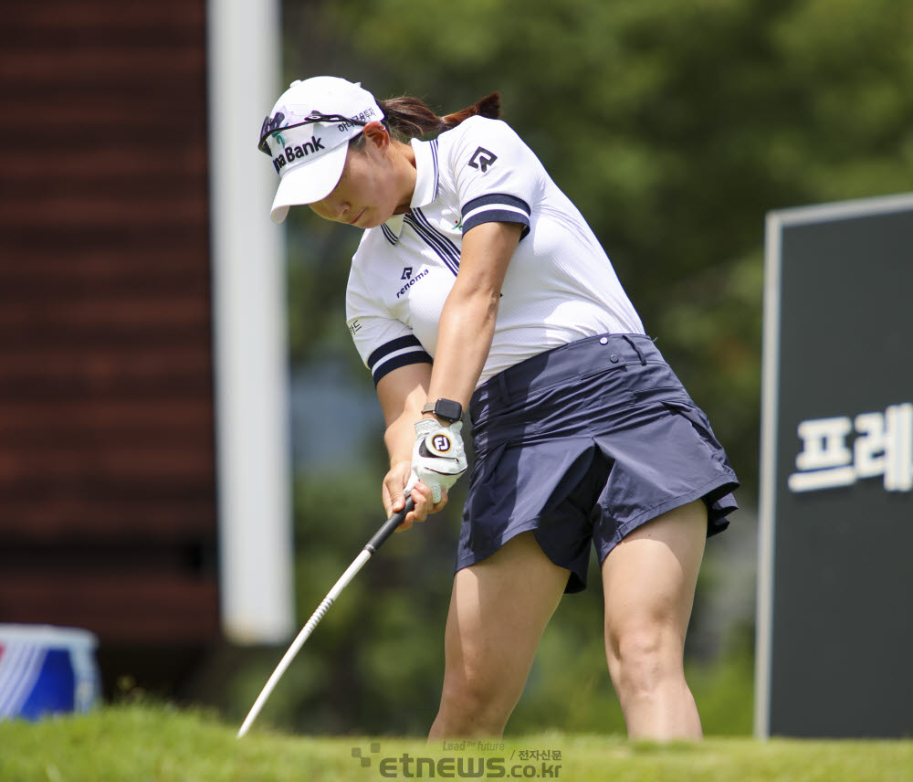 [포토]봉승희, 혼신의 힘으로 티샷해요