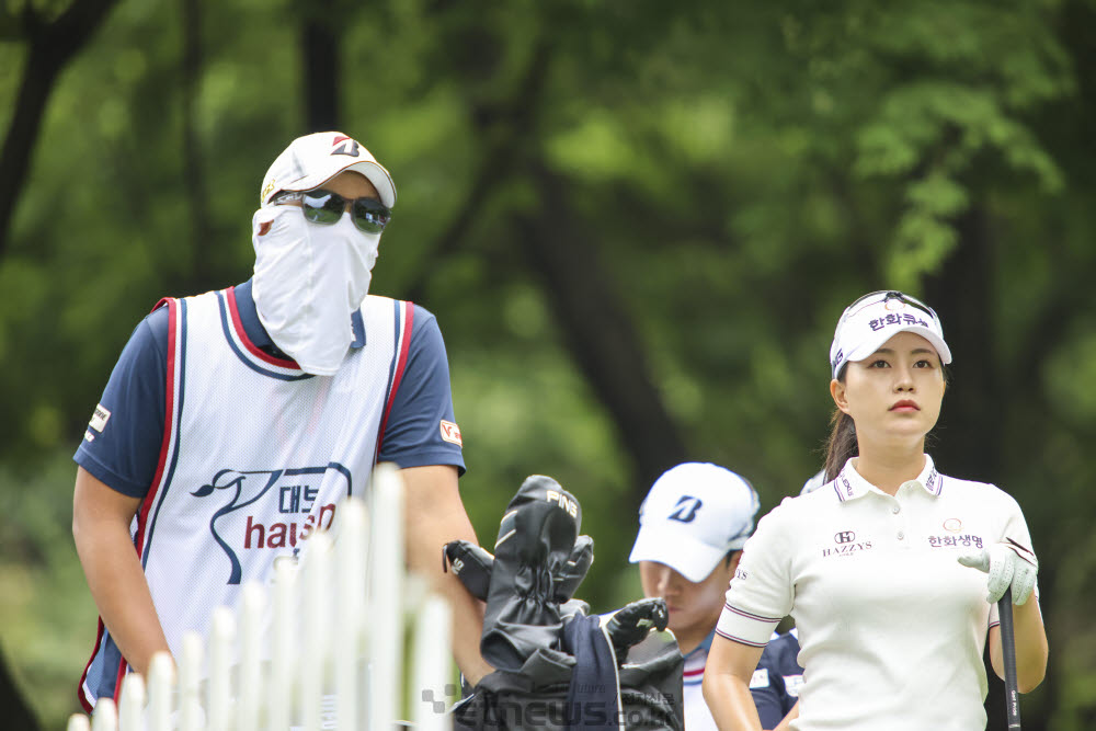 [포토]허다빈, 공략지점을 살핀다