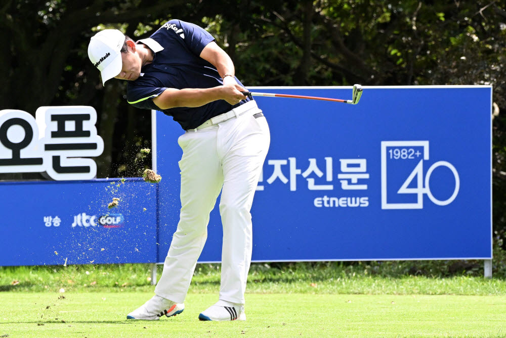 [포토]아마추어 선수 김다니엘, 프로 못지 않은 티샷