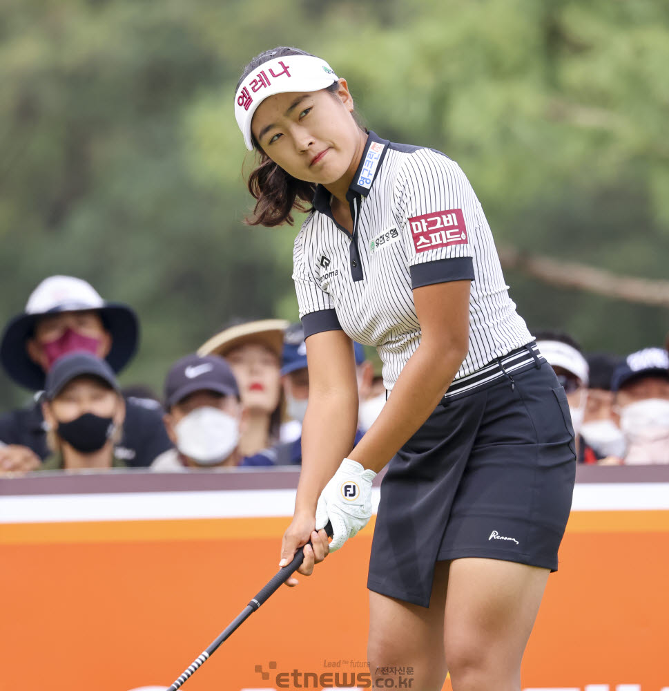 [포토]김민주, 목표는 곁눈으로 봐요