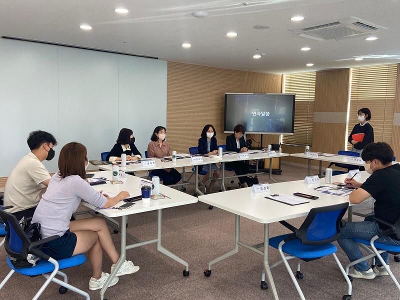 전북창조경제혁신센터는 29일 군산·김제 등 새만금권역을 대상으로 시군청년혁신가 예비창업지원 권역별 간담회를 개최했다.