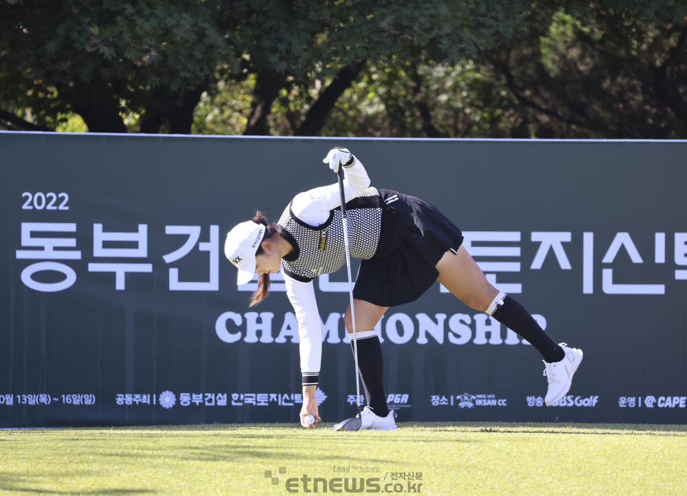 [포토]한진선, 가을 분위기 패션이에요