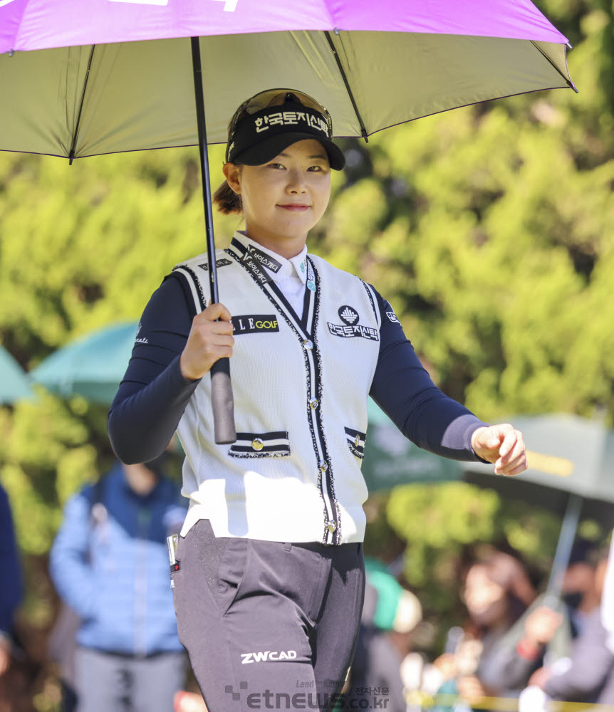 [포토]임희정, 예쁜 미소로 출발해요