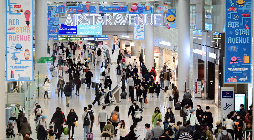 인천공항 제1여객터미널 면세 구역 모습.