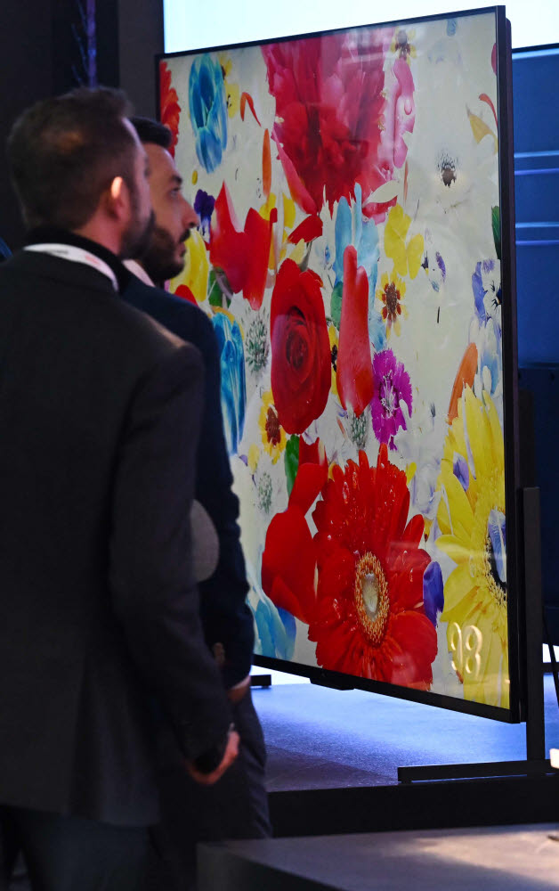 [CES2023 포토]TCL 98형 QLED TV