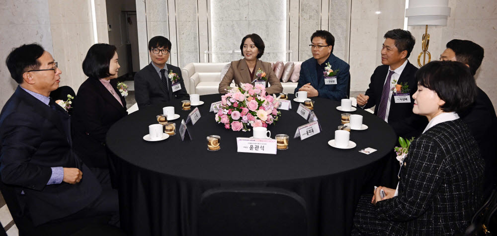 "글로벌 창업·벤처대국, 경제위기 극복하자"...새해 의지 다진 혁신벤처업계