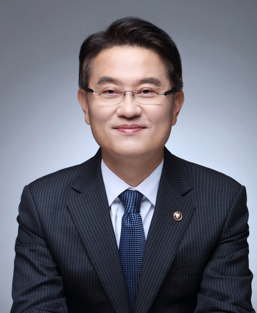 윤종인 이화여대 초빙교수, 전 개인정보보호위원회 위원장