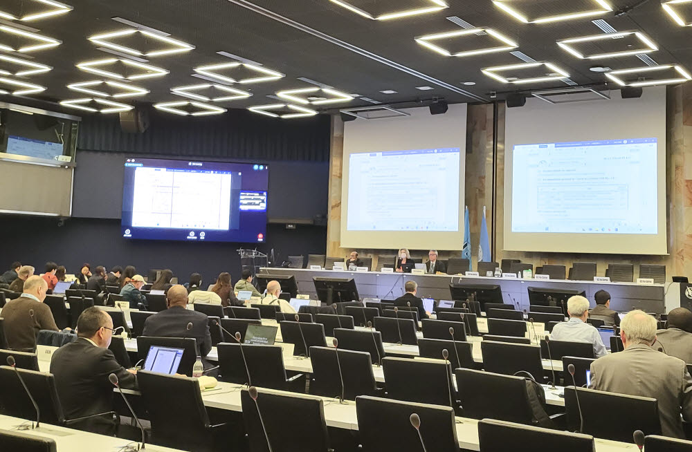 스위스 제네바에서 열린 ITU-T SG 13 회의 모습
