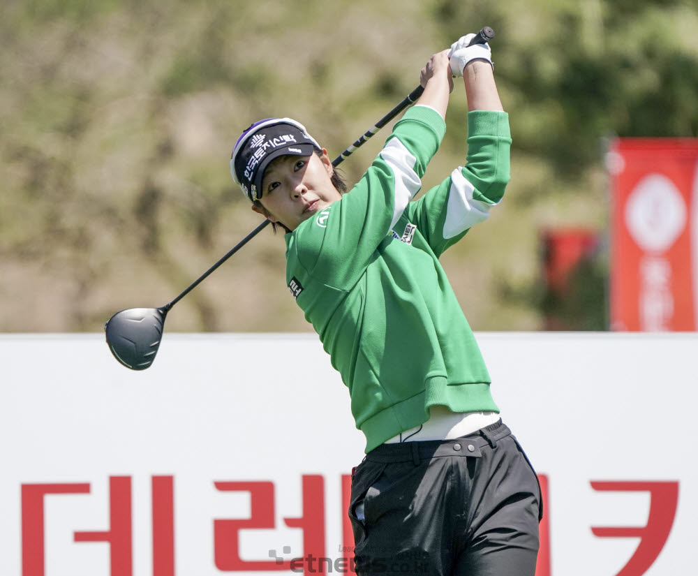 [포토]박지영, 시즌 2승을 향한 티샷