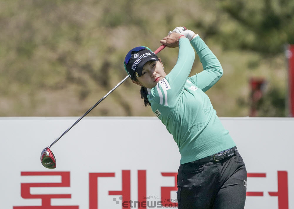 [포토]박현경, 힘차게 보내는 첫 티샷