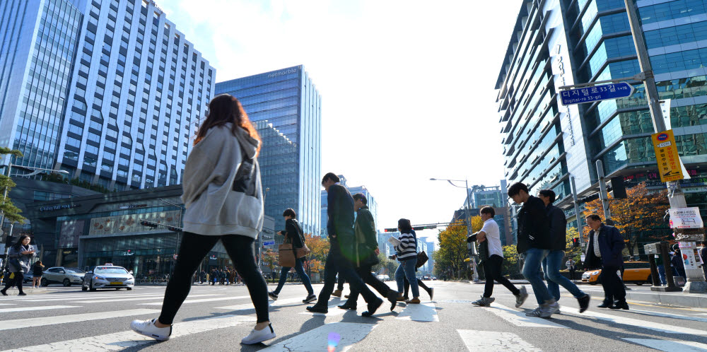 서울시 구로동 벤처빌딩들이 밀집한 디지털로 모습. (전자신문=DB)